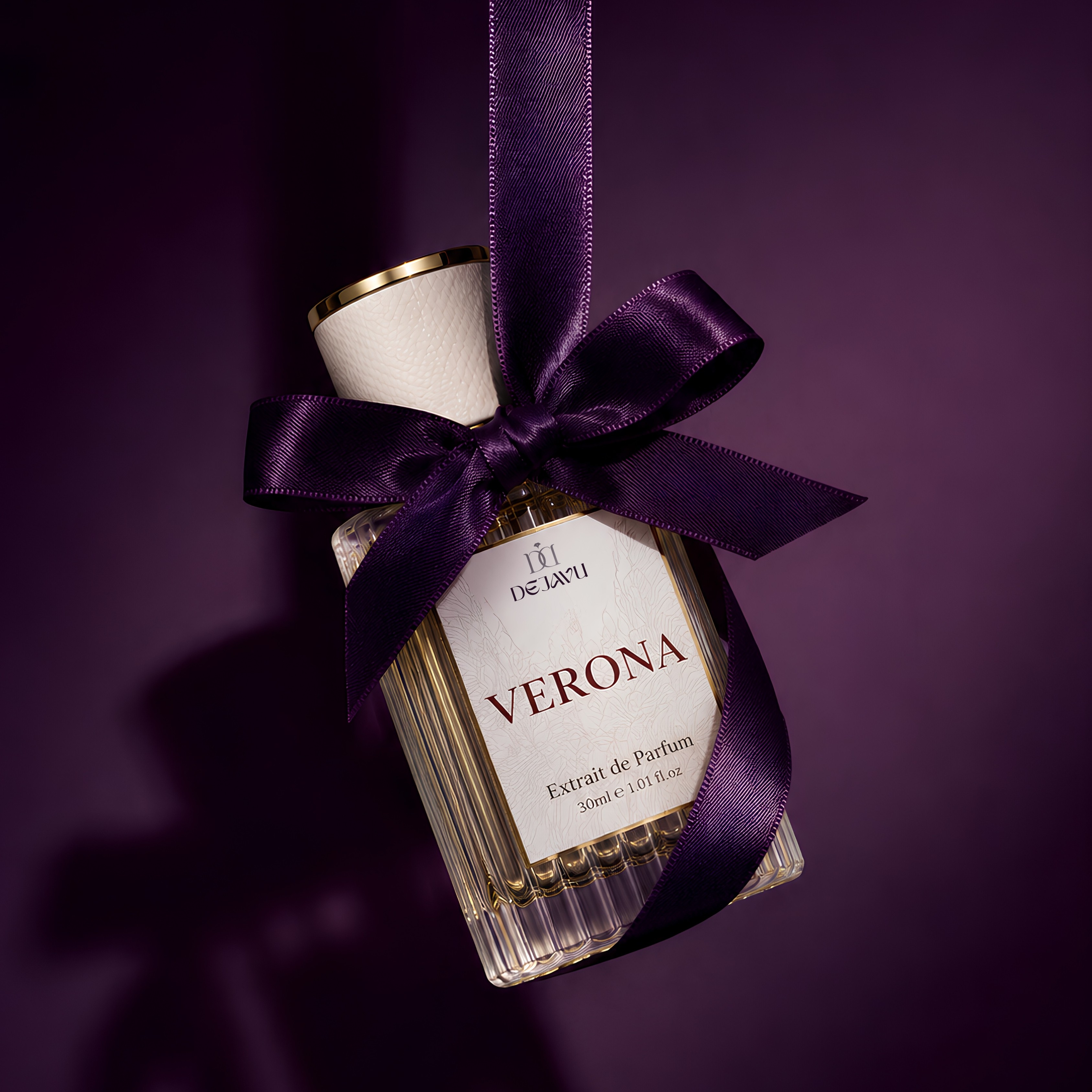 Verona by DEJAVU perfume bottle
